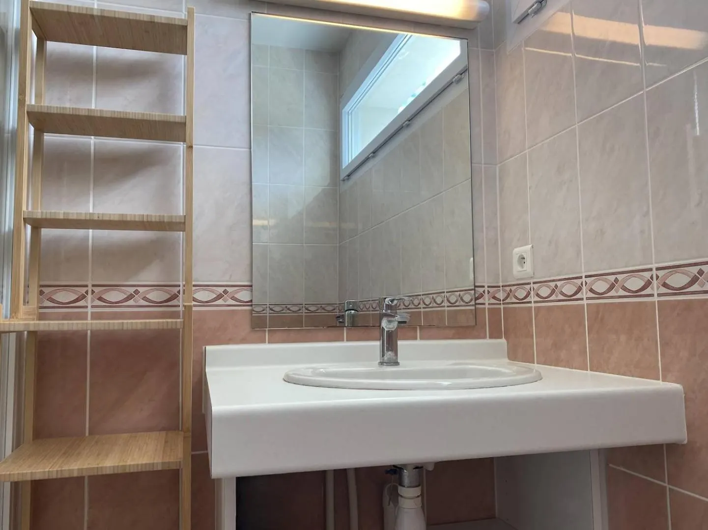 Bel Appartement Avec Wifi, Parking Au Centre-Ville De Perros-Guirec - Ref 927 0*,  فرنسا